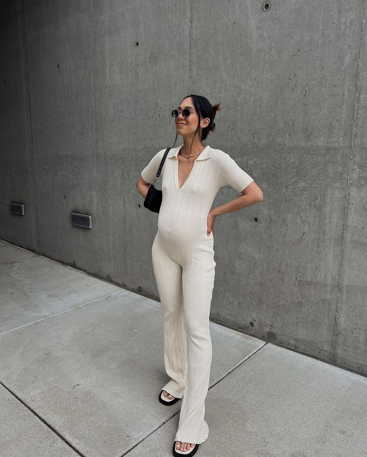 21 Stylish Spring Maternity Outfit Ideas That Don't Look Frumpy - Bjarni  Baby