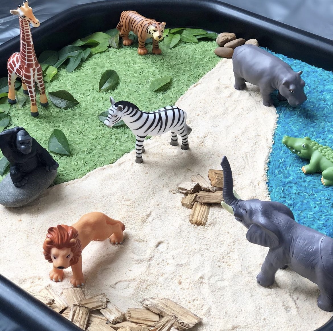 17 Jungle Inspired, Animal Themed Tuff Tray Ideas For Kids - Bjarni Baby